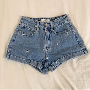 Pacsun Daisy Embroidered Mom Shorts
